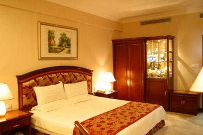 Imperial Court Hotel Yichang Quarto foto